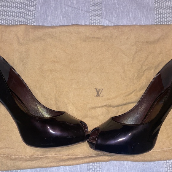 Louis Vuitton Heels - Picture 9 of 14